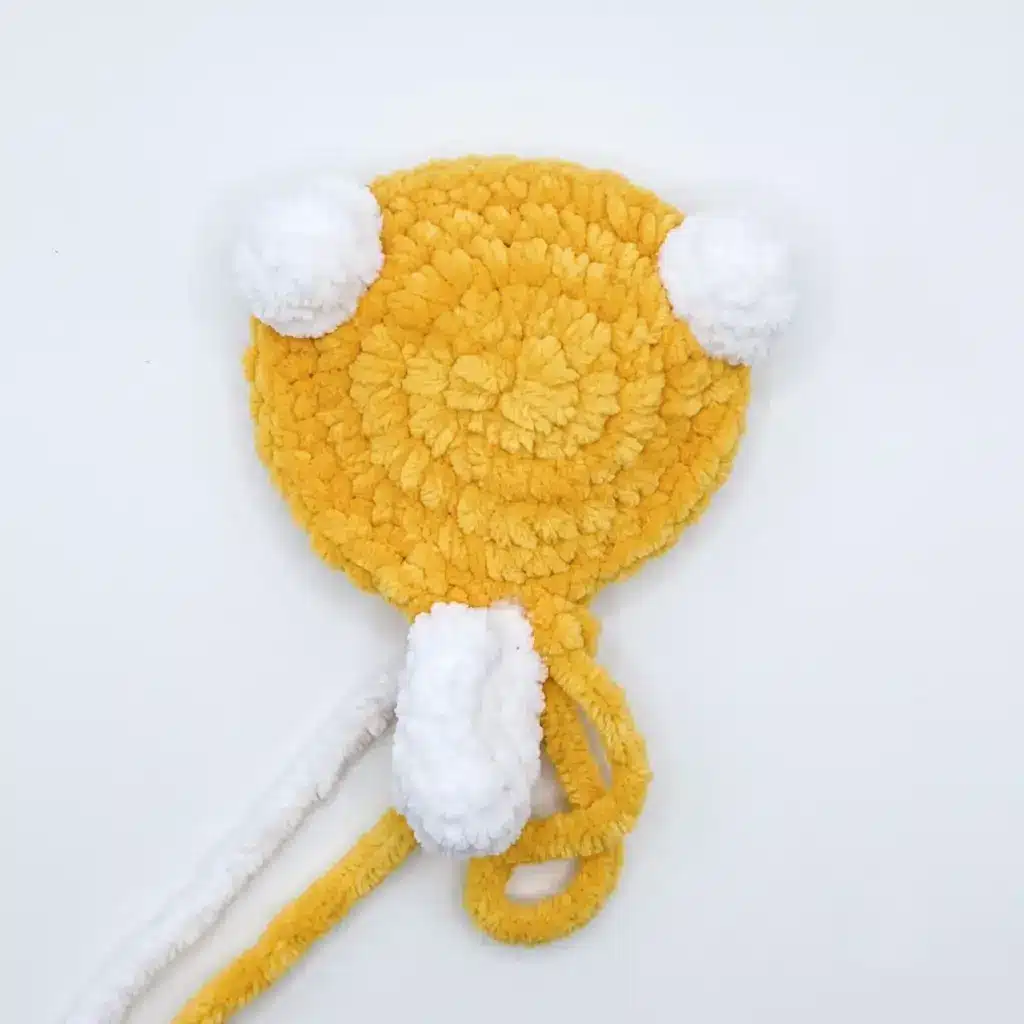 big-eyed kitten amigurumi pattern crochet project crochet project detail 1