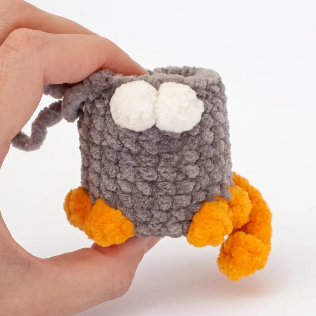chubby cat keychain crochet pattern crochet project crochet project detail 2