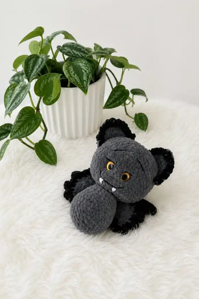 crochet bat amigurumi pattern - featured image