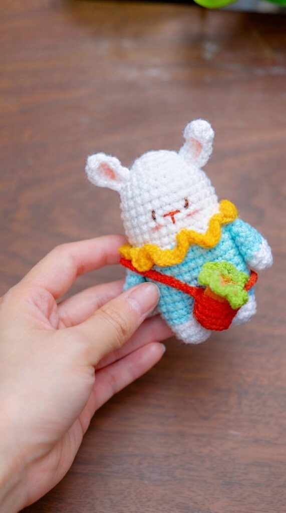 crochet bunny - featured image
