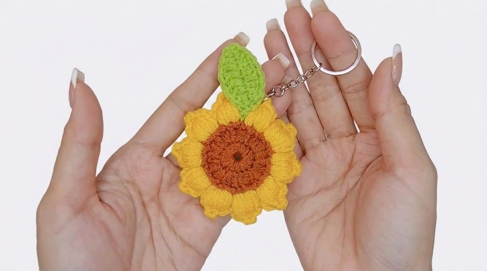 crochet sunflower keychain crochet project crochet project detail 1