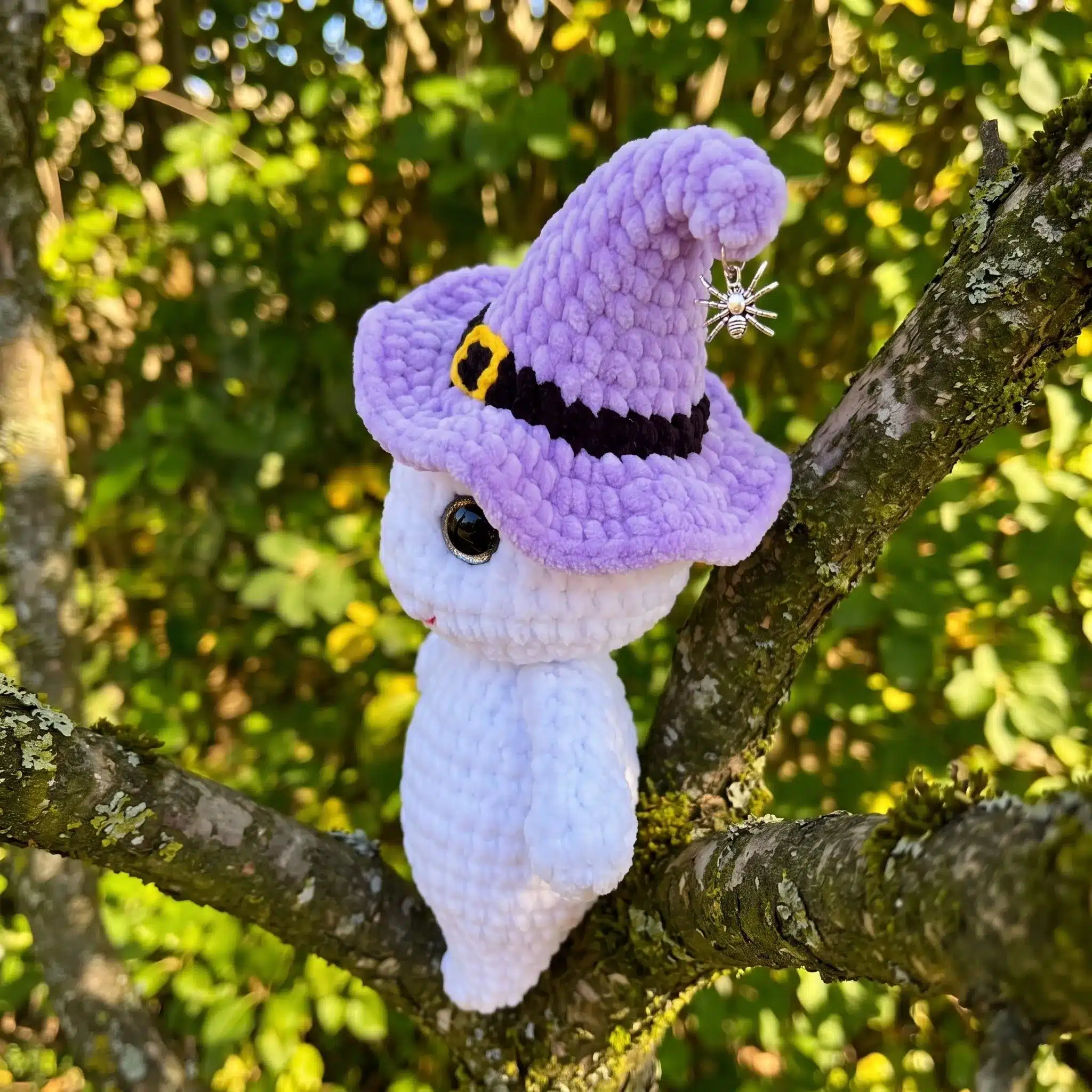 halloween ghost amigurumi pattern crochet project crochet project detail 1