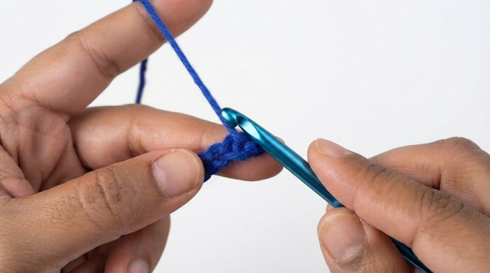 learn single crochet - featured image