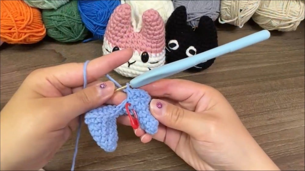 mini crochet cat keychain crochet project crochet project detail 3