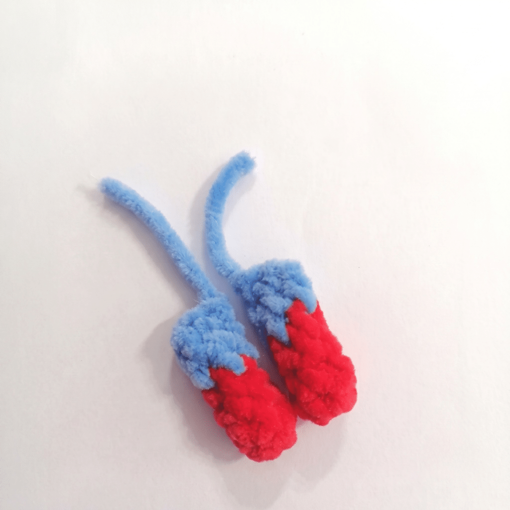 Spider-Man amigurumi keychain crochet project crochet project detail 1