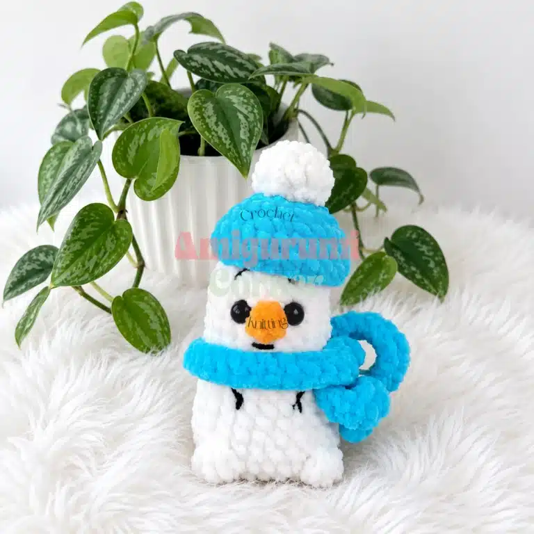 amigurumi snowman crochet project crochet project detail 3