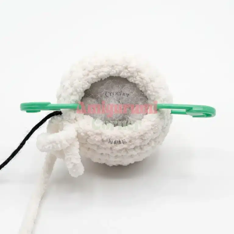 amigurumi snowman crochet project crochet project detail 9