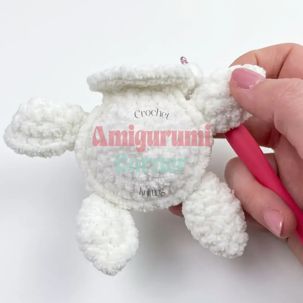 fluffy baby sea turtle amigurumi pattern crochet project crochet project detail 13