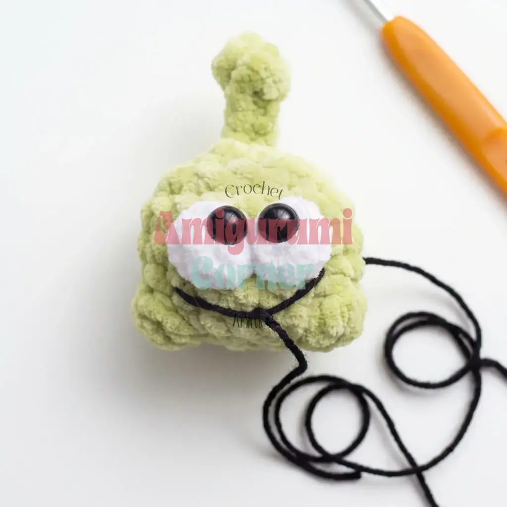 Om Nom crochet keychain crochet project crochet project detail 4